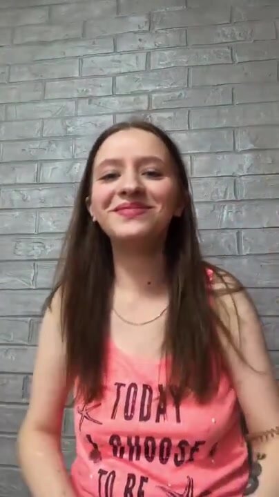 Anya-21