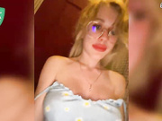 Likachkaa Отодвинула трусики рачком