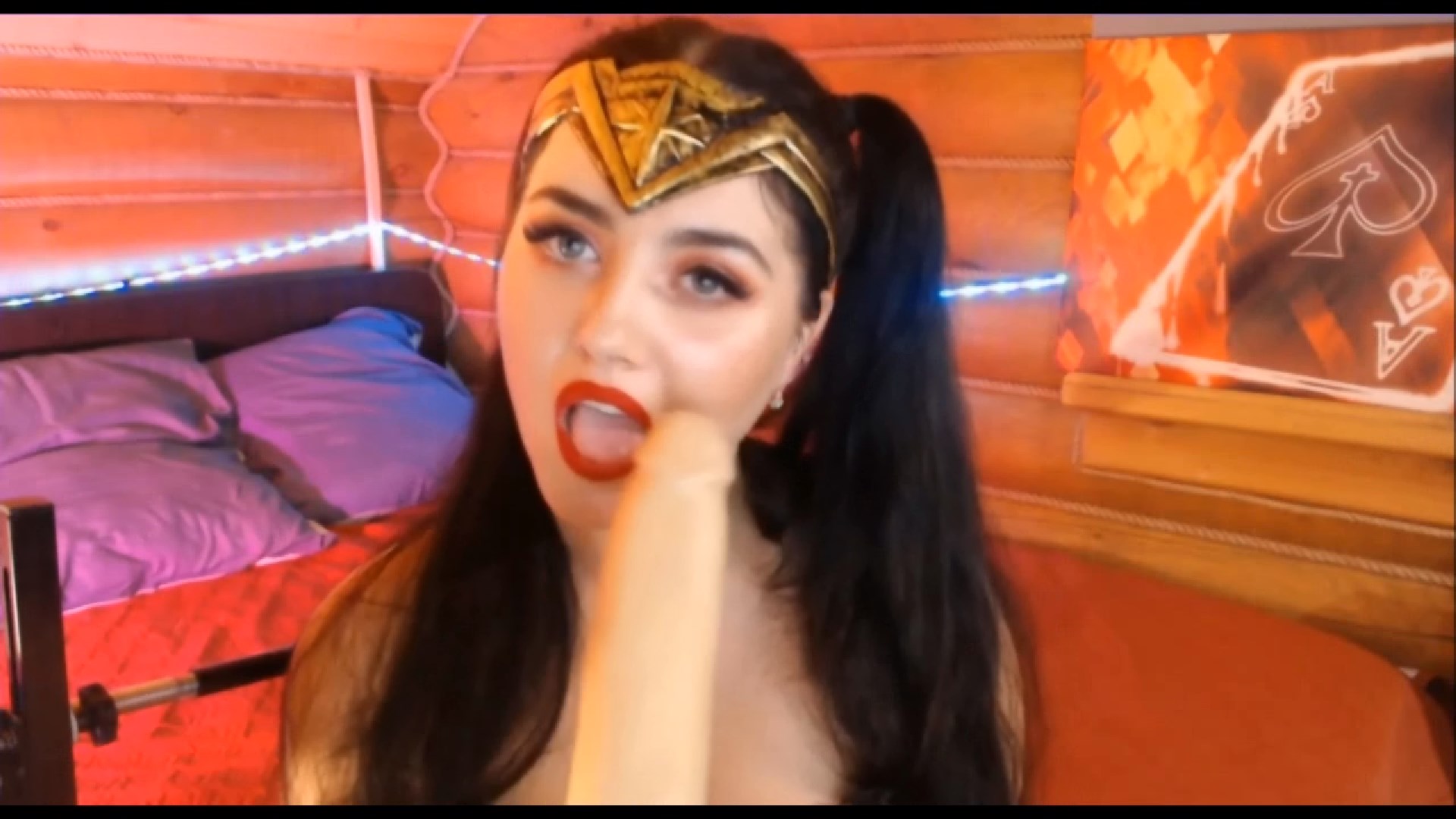 XenaXXX с дилдо