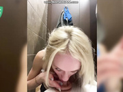 Минет в туалете