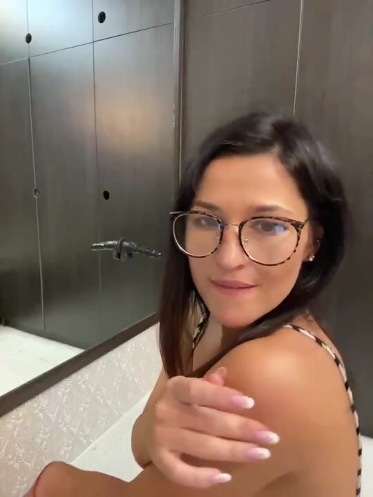 LILY000