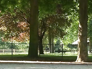 ТРАХ В ПАРКЕ.