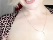 ЗРЕЛАЯ ДЕВИЦА ДРОЧИТ.