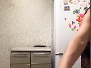 Kitana_MK - сексуалтная киска в очках и с длинным язычком ©