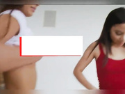 ДЕВИЦА ДРОЧИТ.