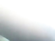 КОНЧАЕТ В МАШИНЕ.