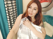 goodWitch в черных чулках