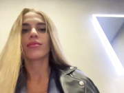 Blondinochkaa