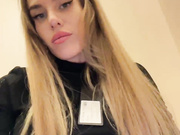 Blondinochkaa