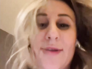 wowLILIwow - сочная маструбация пальчиками ©