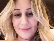 wowLILIwow - сочная маструбация пальчиками ©