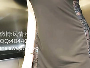 ДРОЧИТ ОГУРЦОМ