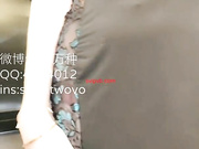 ДРОЧИТ ОГУРЦОМ