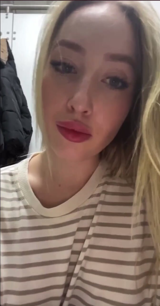 KiraBlake в примерочной ч4