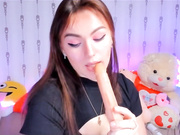 HotKittyaa с дилдо