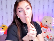 HotKittyaa с дилдо