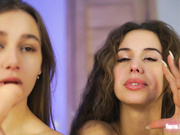 plump_bums с подругой