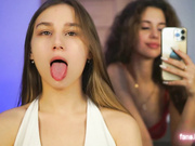 plump_bums с подругой