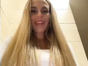 Blondinochkaa