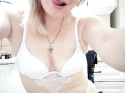 -AMELIA-