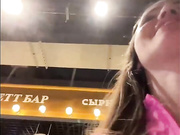 deva23 (показала парню свои труханы в туалете)