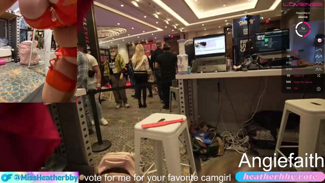 Общение с пользователем Heatherbby в онлайн-видеочате (18+) 2023-01-07 02_26