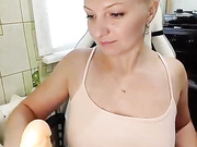 Онлайн-эровидеочат с Anesteishen на BongaCams 2022-08-06 14_54