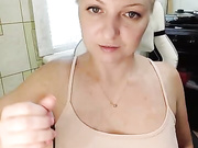 Онлайн-эровидеочат с Anesteishen на BongaCams 2022-08-06 14_54