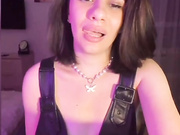 Nika-Sweet - киской на камеру ©