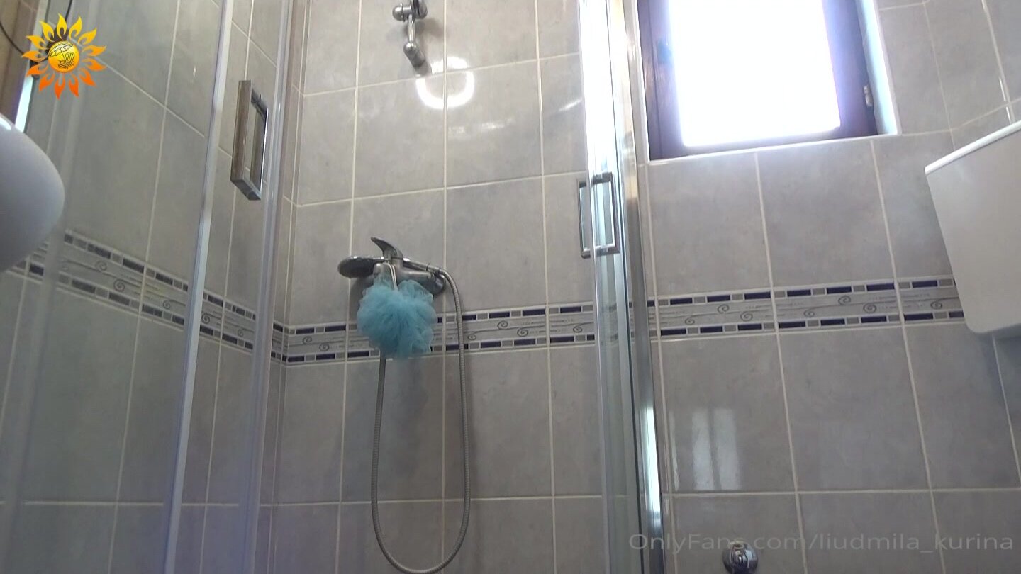 Mila_Naturist in shower 2