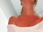 Онлайн-эровидеочат с Angelochek042 на BongaCams 2022-09-12 00_04