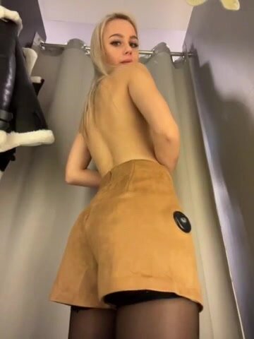 Онлайн-эровидеочат с _Katrinka_ на BongaCams 2022-11-10 17_43