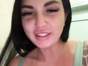 Онлайн-эровидеочат с KROSHKA_N на BongaCams 2022-11-07 17_01