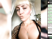 KisaKarolinka (Karolina-st) дразнит