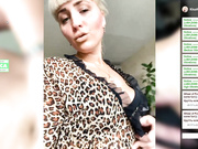 KisaKarolinka (Karolina-st) дразнит