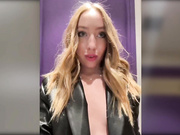 darya в примерочной-4