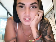Онлайн-эровидеочат с KROSHKA_N на BongaCams 2023-04-30 09_09