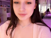 hor-neyJ0zy