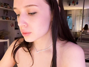 hor-neyJ0zy