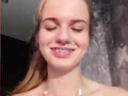 Asukasun plays dildo and sits on camera