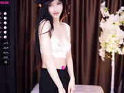 Lucy__Bb