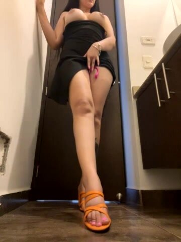 Carolina_Novoa бесплатное вебкам шоу и XXX чат _ xHamsterLive 2023-02-22 23_53