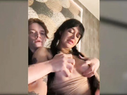 LinaBarbie дрочит рыжему чтобы отсосать