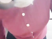 МОДЕЛЬ ДРОЧИТ В ТУАЛЕТЕ