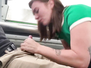 ДЕВИЦА ОТСОСАЛА