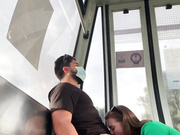 ДЕВИЦА ОТСОСАЛА