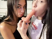 BlackLexi - двойной минет дилдо