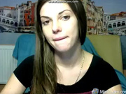 Красотка brook  показывает письку