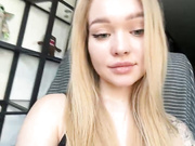 Watch Amaryllis Live on PD Cams & 1415+ Teen Models 2023-06-13 18_31