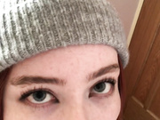 шлюха сосет чёрный член